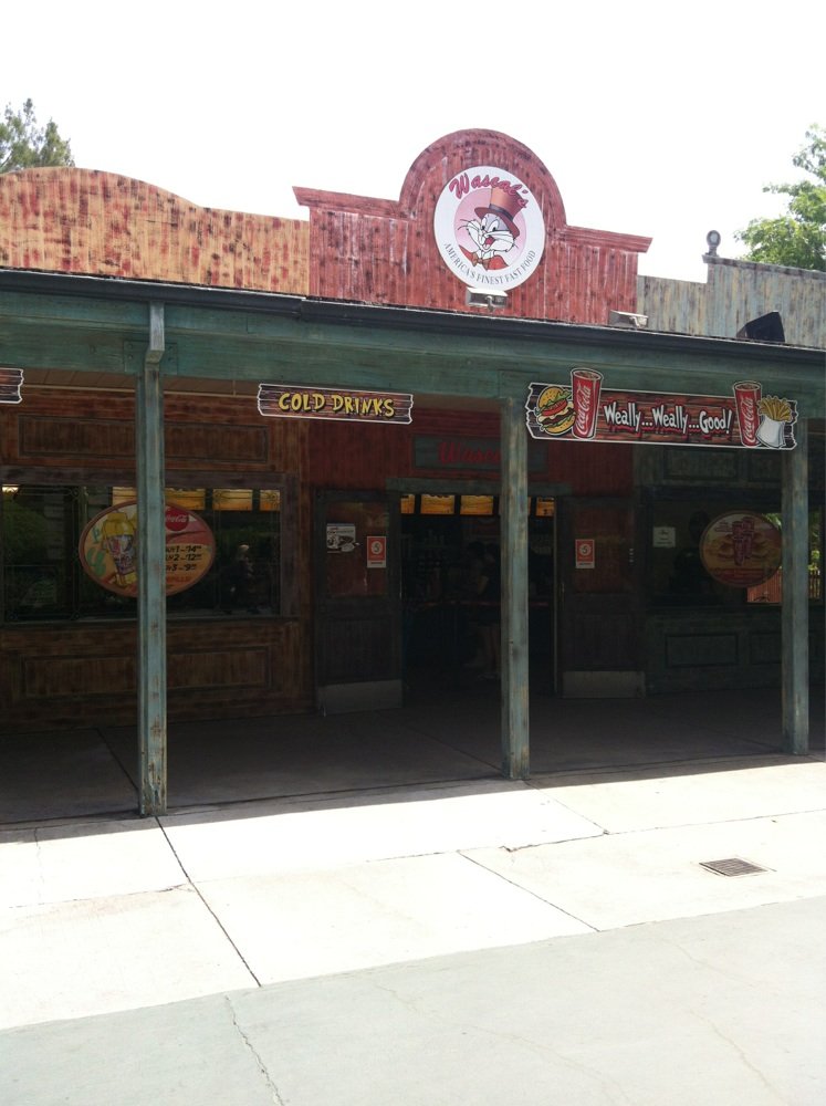 Six Flags Magic Mountain Los Angeles - Poi 14697018505135122 52511476540336