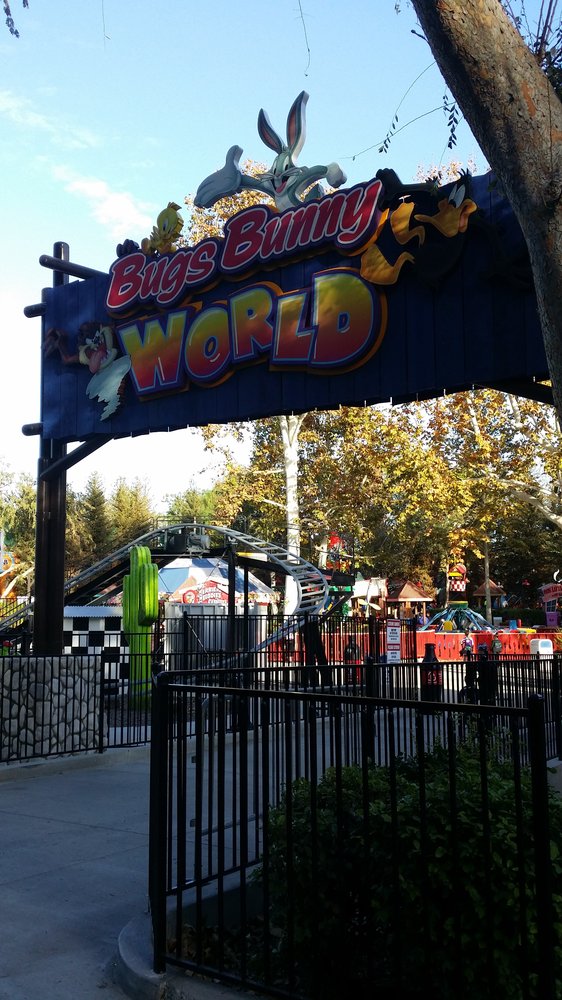 Six Flags Magic Mountain Los Angeles - Poi 14700274012532522 83081476540373 