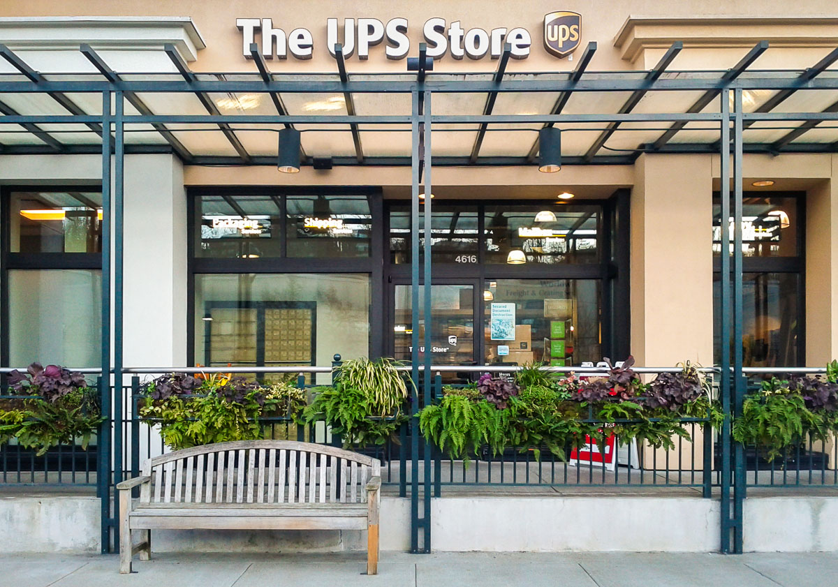 14 Of The Ups Store Locations In Seattle Wa