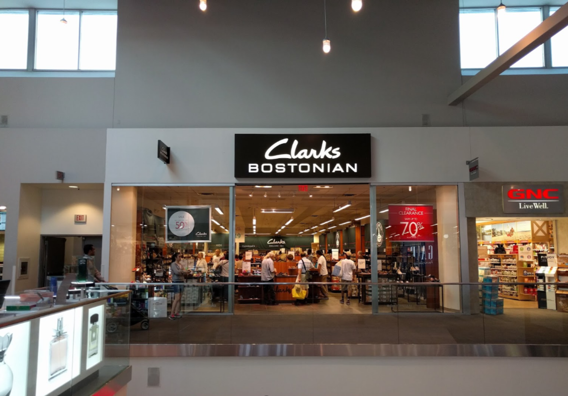 clarks jersey gardens