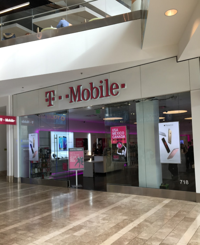 Woodfield Mall TMobile